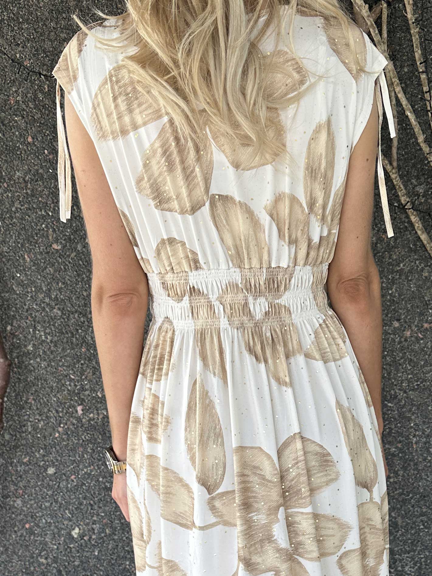 Pams Art Flower Sleeveless - Lang elastisk kjole med store blomstermotiver